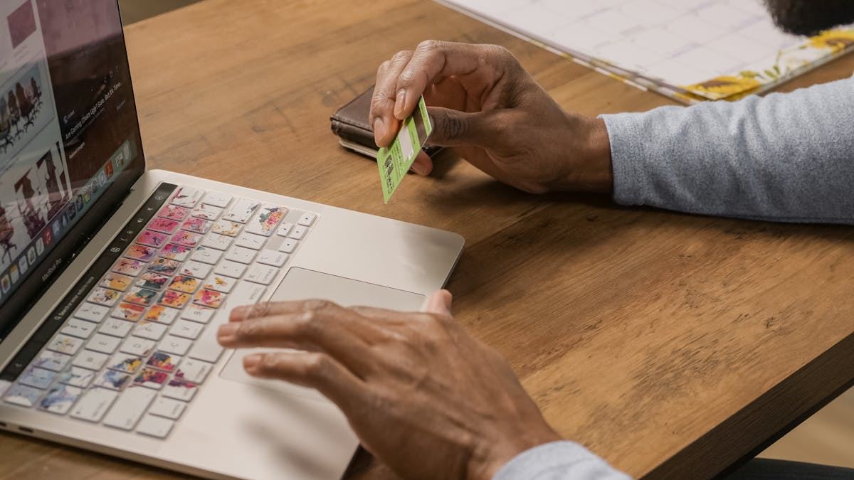 Navigating the Landscape of Online Banking Services: What US Consumers Need to Know