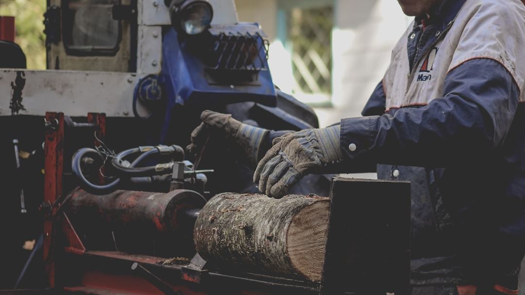 How a Workmans Comp Attorney Can Maximize Your Benefits and Protect Your Rights After an Injury