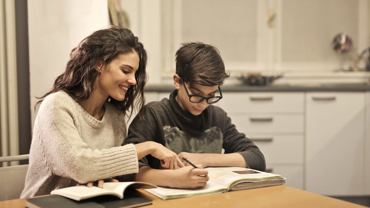 Online Tutoring vs. In-Person: Which Is More Effective?