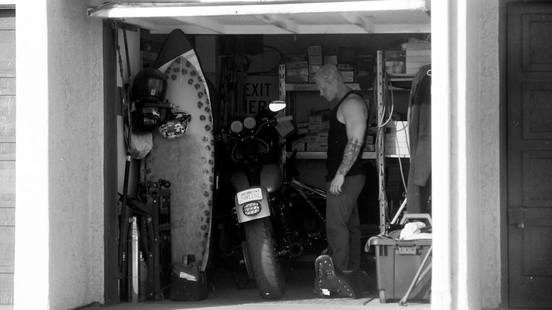 Expert Tips for Effective Garage Door Repair Service and Maintenance in the U.S.