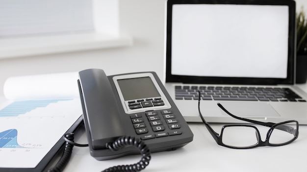 Maximizing Efficiency and Cost Savings with VOIP Phone Systems in the US Market