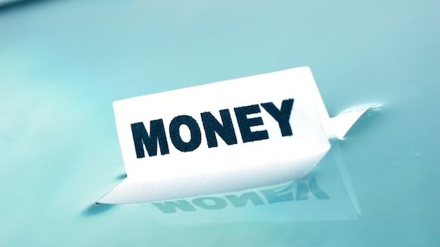 Cash Advance vs. Payday Loan: What's the Difference and How to Choose