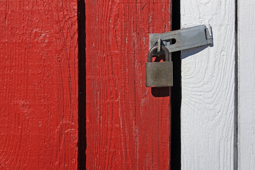 Transforming Home Safety: The Top Trends in Smart Home Security Systems for 2024