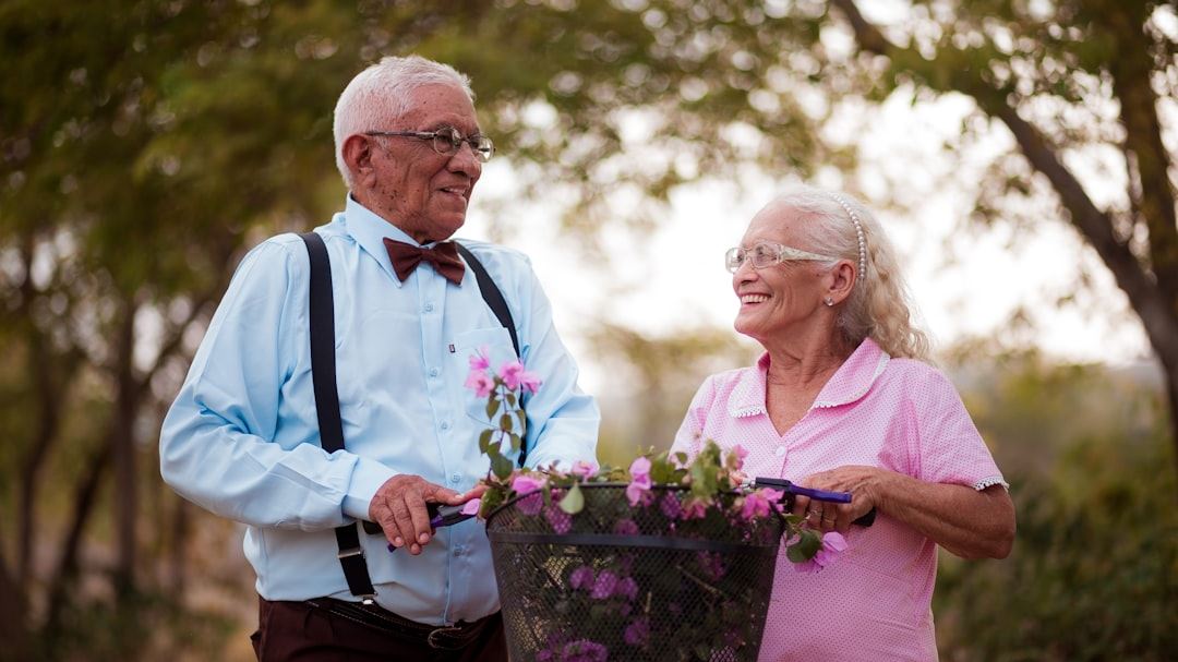 Maximizing Quality of Life in Assisted Living Retirement Facilities: Insights for Families and Caregivers