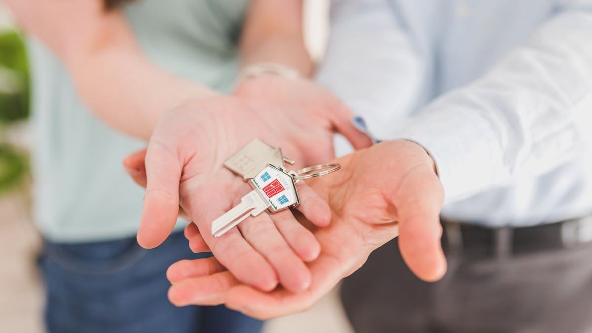 Comparing Online Mortgage Lenders: How to Choose the Best Digital Lending Platform for Your Home Purchase in the USA