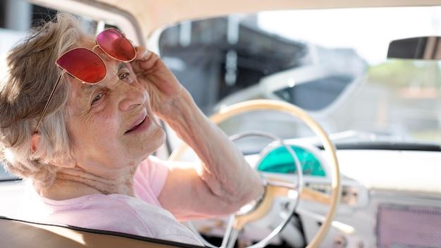 Guide To Find Good Car Insurance For Seniors