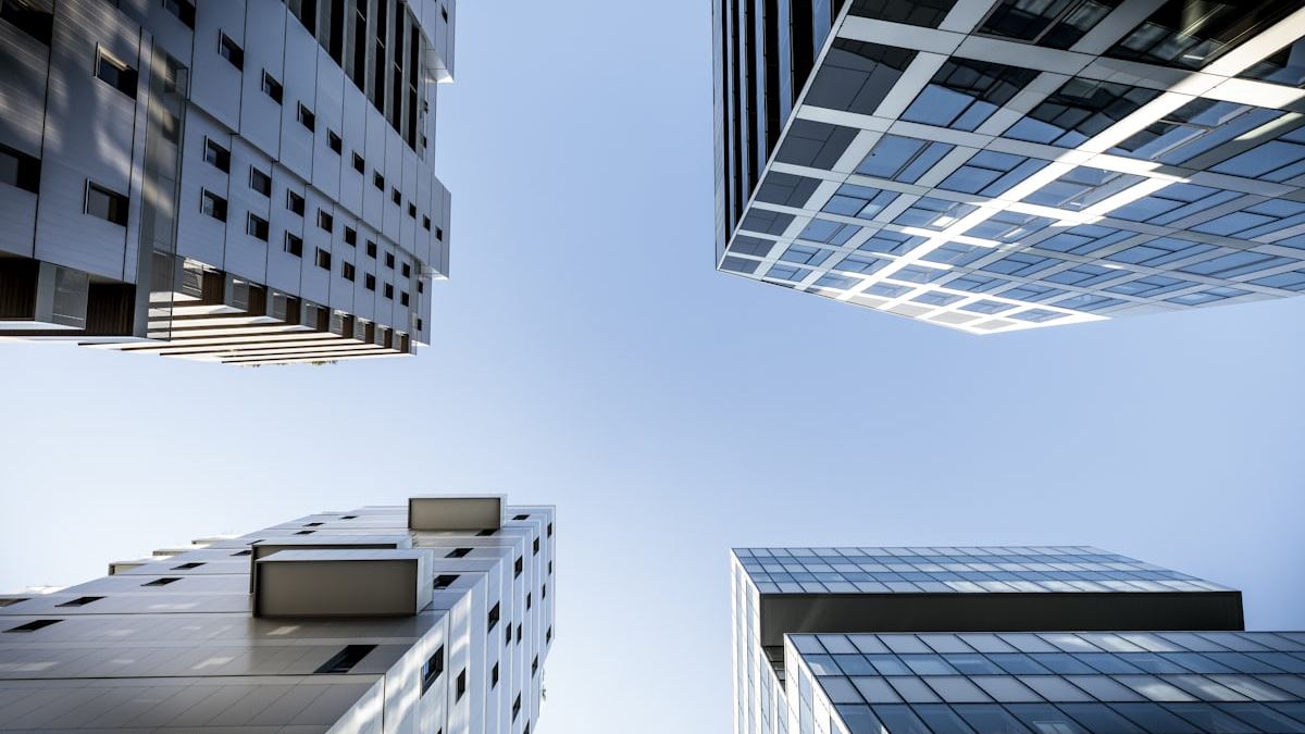 Strategic Approaches to Commercial Small Business Insurance: Protecting Growth and Mitigating Risks in the U.S. Market