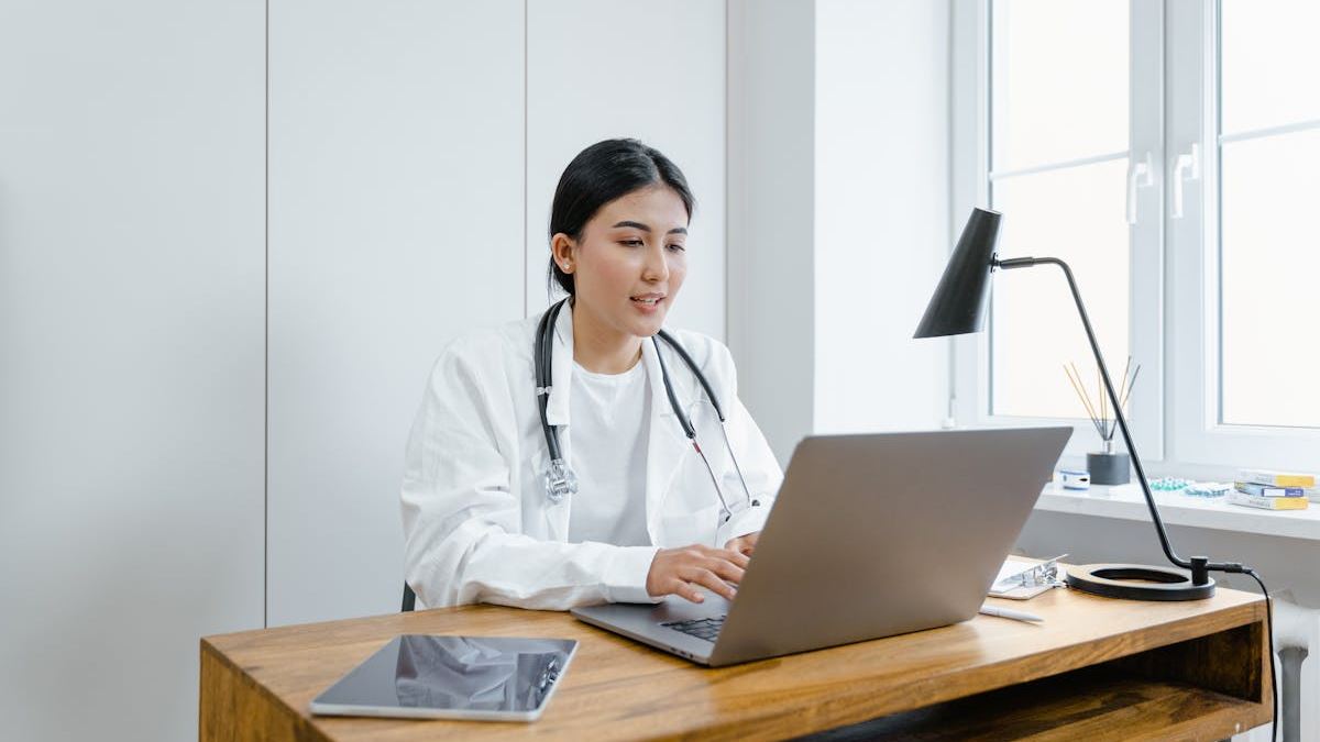 Evaluating the Impact of Healthcare Solutions Providers Online on Patient Care in the United States