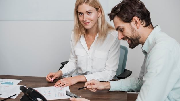 Guide to Financial Advisor in the UK: Your First Step to Financial Confidence!