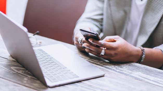 Why More U.S. Entrepreneurs Are Choosing to Open Business Checking Accounts Online in 2023
