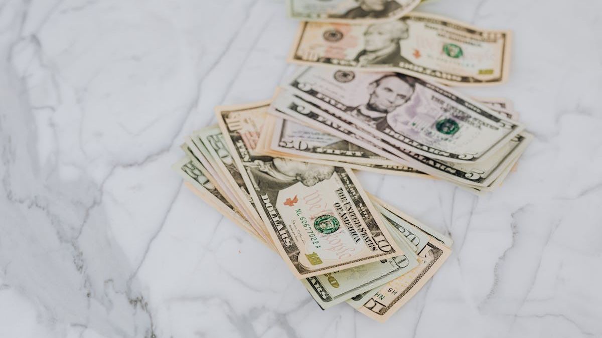 Deciphering the Reddit Buzz: What Entrepreneurs Say About Chase Business Loans in the United States