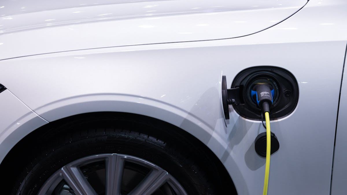 Hybrid and Alternative Vehicles: Transforming the U.S. Automotive Landscape for a Greener Future