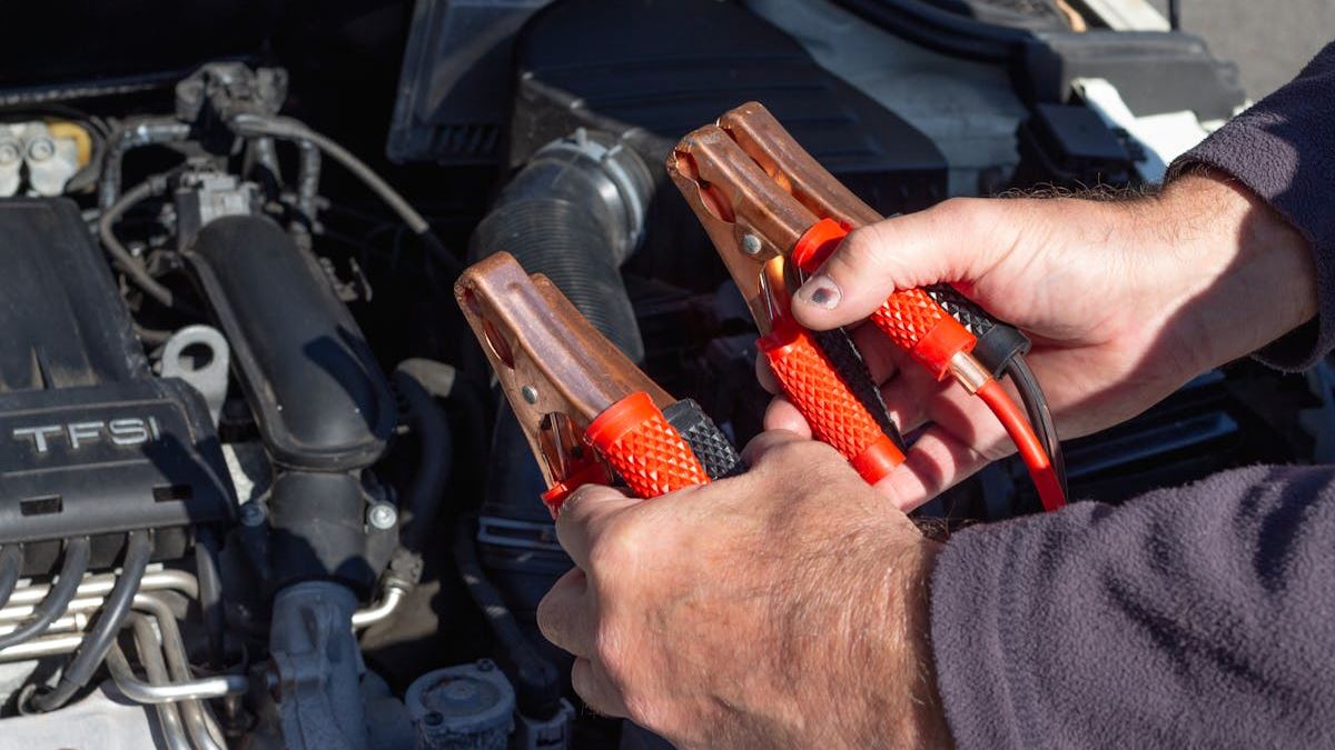 Why Emergency Garage Service Is Critical for Vehicle Safety and How to Find Reliable Support