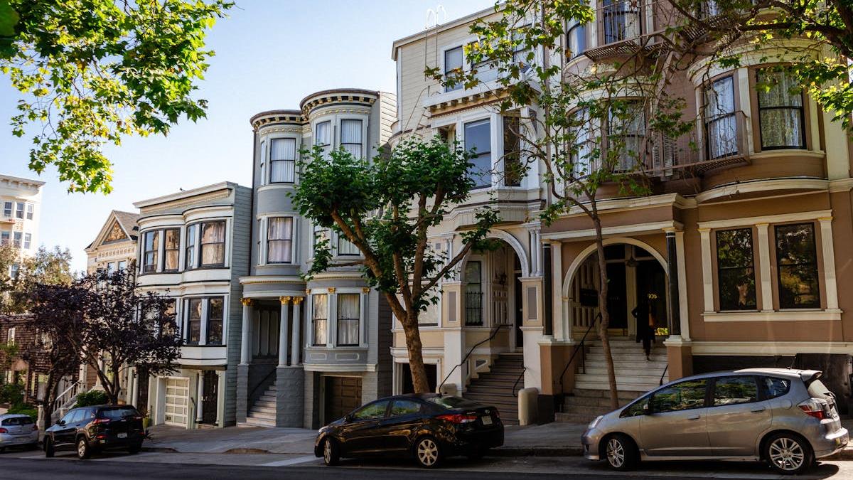Maximizing Returns: Strategic Approaches to Real Estate Investments in the United States