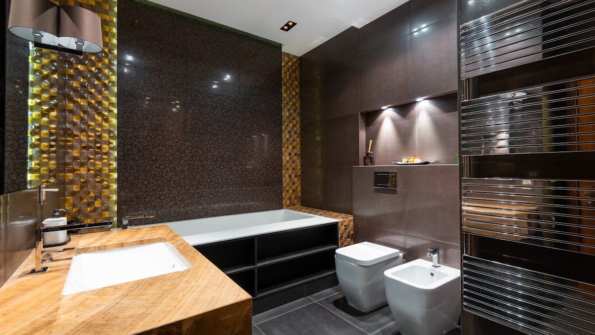 Expert Insights on Bath Renovations: Elevate Your Bathroom Experience in the United States
