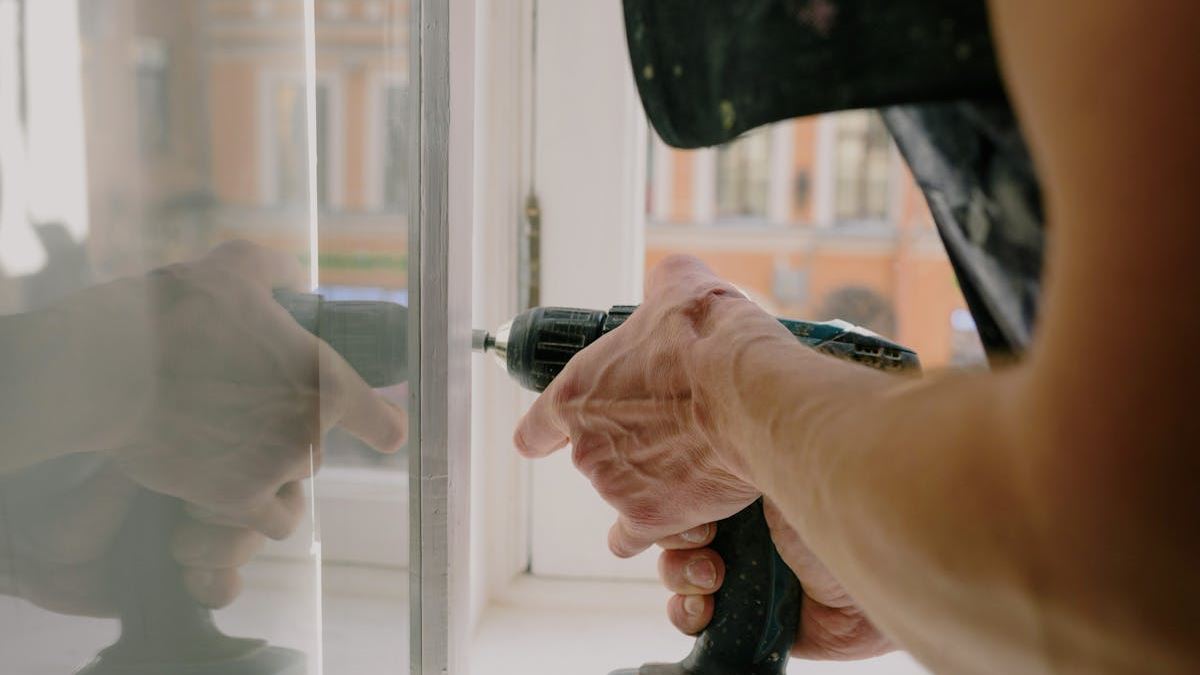 Top Tips for Hiring a Reliable Handyman Service in the United States