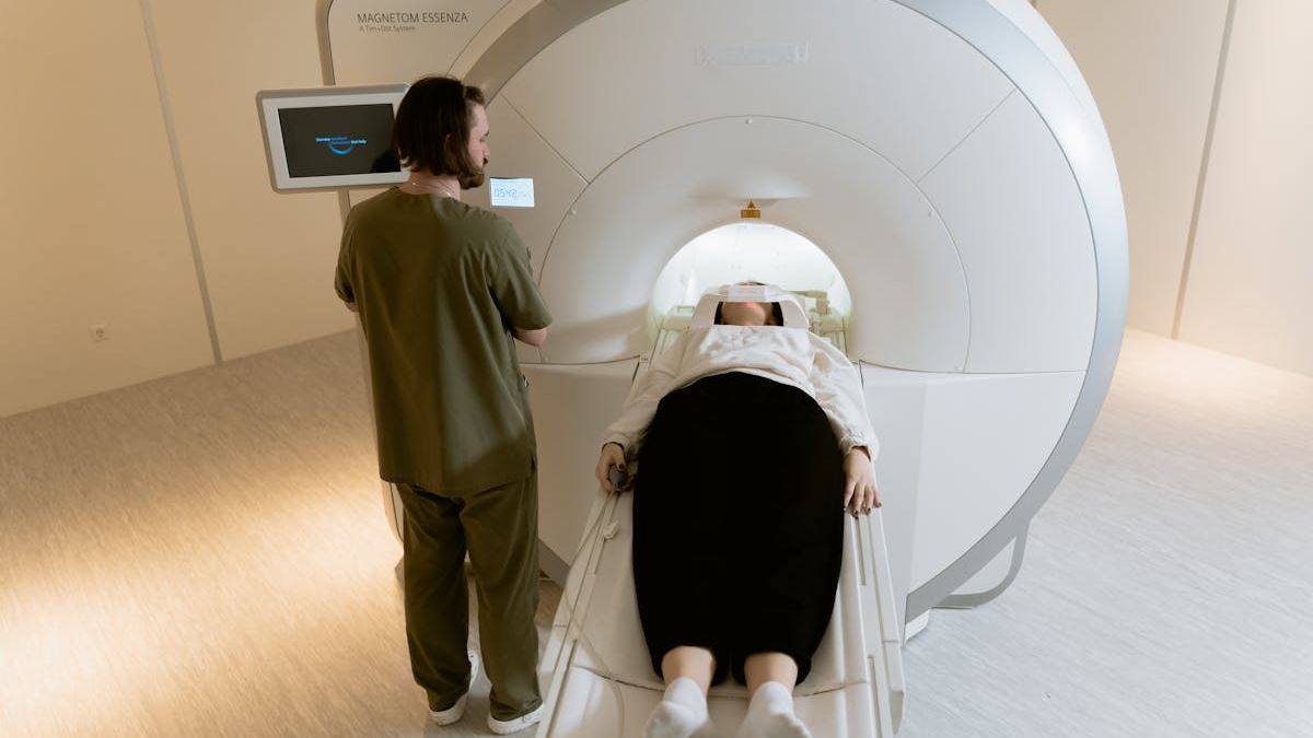 Spotting the Signs: An In-Depth Look at Parkinson Disease Symptoms and Diagnosis Strategies