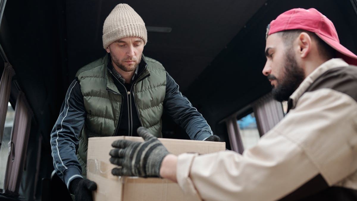 The Essential Guide to Benefits and Limitations of Temporary Commercial Vehicle Insurance in the U.S.
