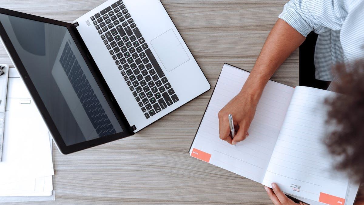 Leveraging Small Business Management Tools to Fuel Growth and Innovation in the United States