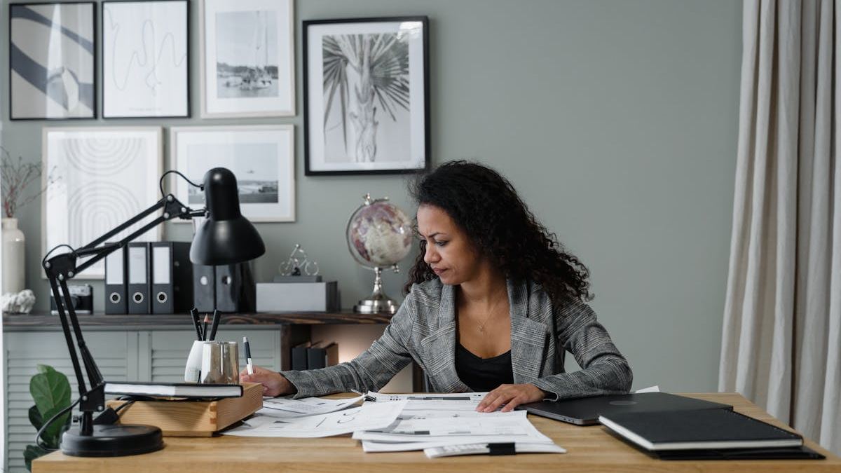 Choosing the Right Payroll Software Solutions for U.S. Small to Medium Enterprises: A Comprehensive Buyer’s Guide