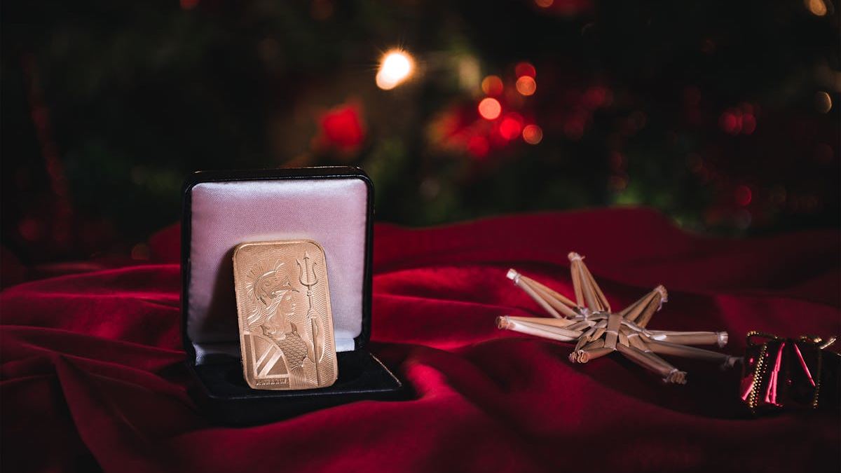 Understanding the Benefits and Risks of Investing with Gold IRA Companies in the United States