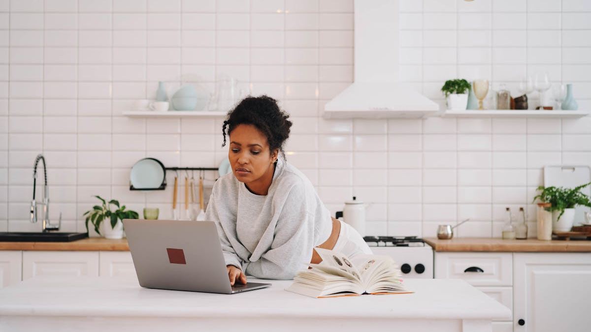 Navigating Online Course Accreditation in the United States: Ensuring Quality and Credibility