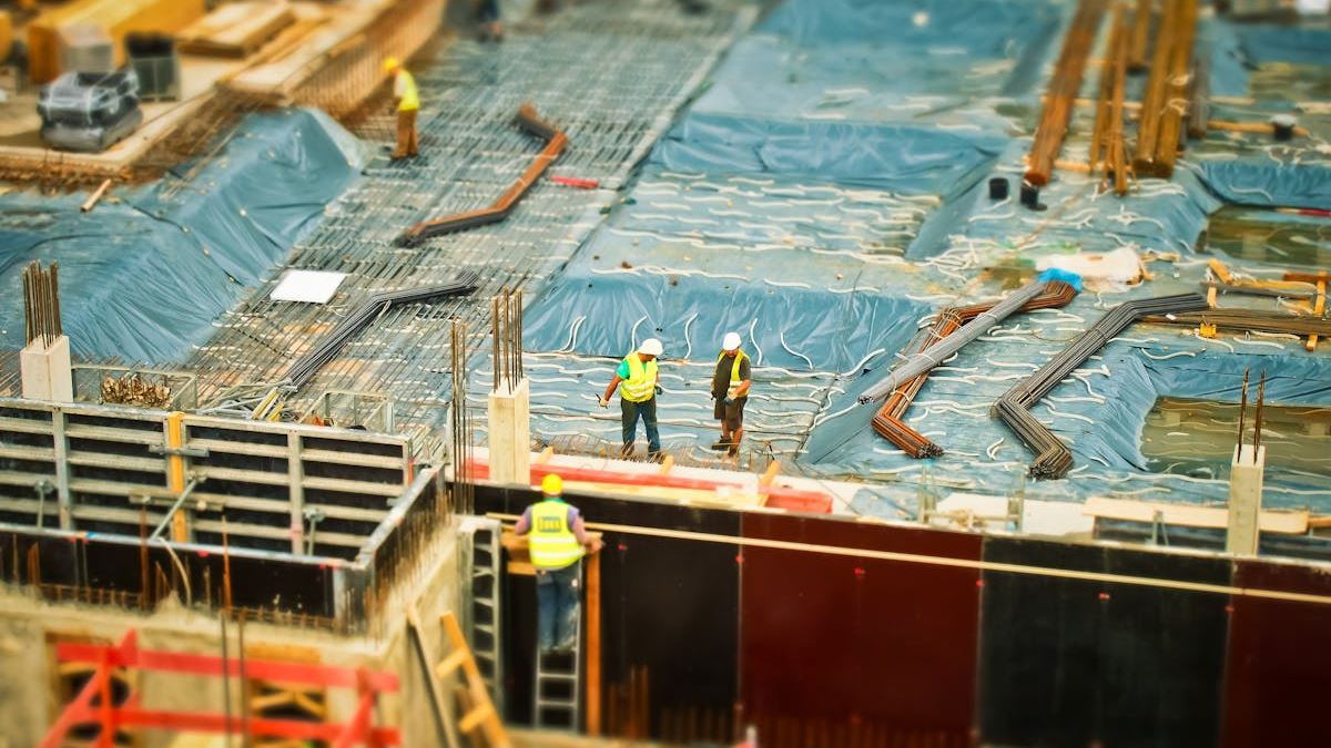 Top Tips for Finding the Best Roofing Companies Near Me in the United States: A Homeowner's Expert Guide