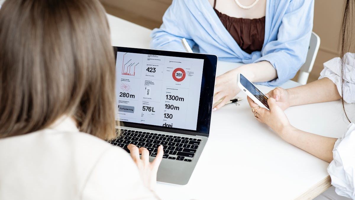 Mastering Customer Engagement: The Critical Role of Digital Marketing Experts in the U.S. Market