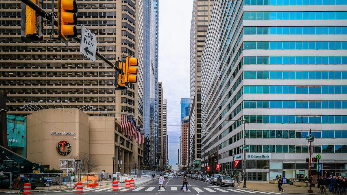 Top 5 Banks in the US for Travelers: A Personal and Professional Perspective