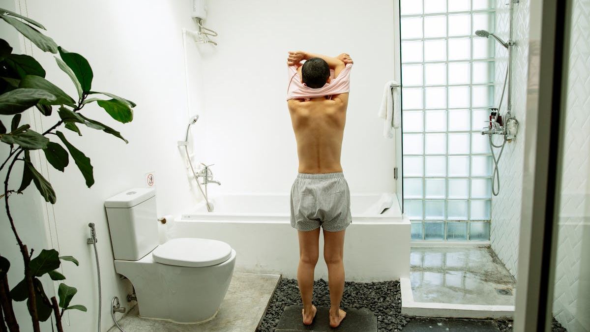 Transform Your Bathroom with a Stylish Free Standing Bathtub: Design Ideas and Practical Tips