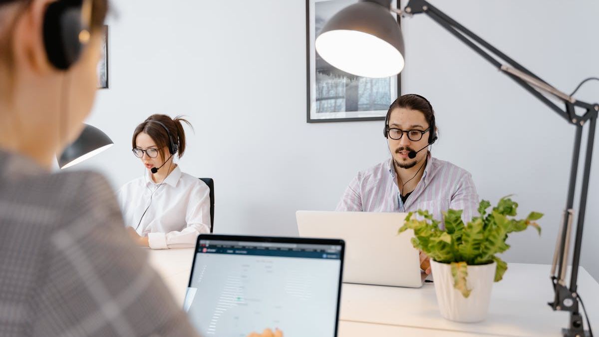 Evaluating the True Cost of Cloud Based Call Center Pricing for U.S. Businesses