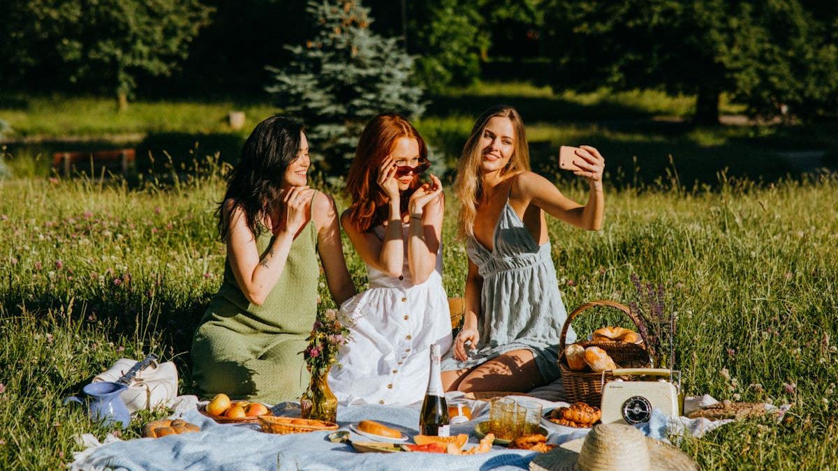 Top 10 Foods to Eat for Constipation Relief: Expert Insights and Practical Tips