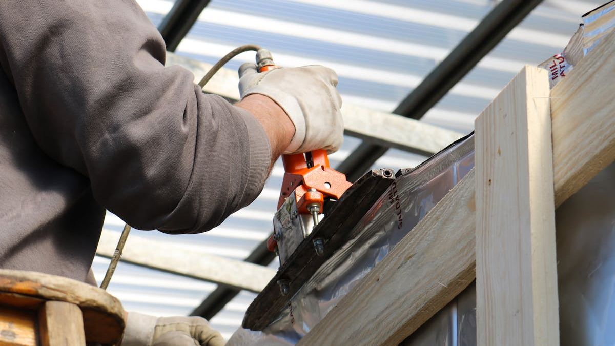 The Ultimate Guide to Finding the Best Roofing Contractors Near Me for Your Home