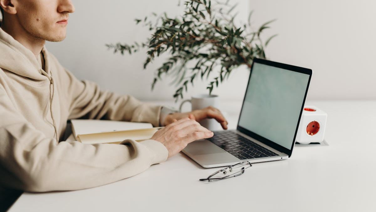 Maximizing Career Growth with Online MBA Degrees in the United States: Strategies and Insights
