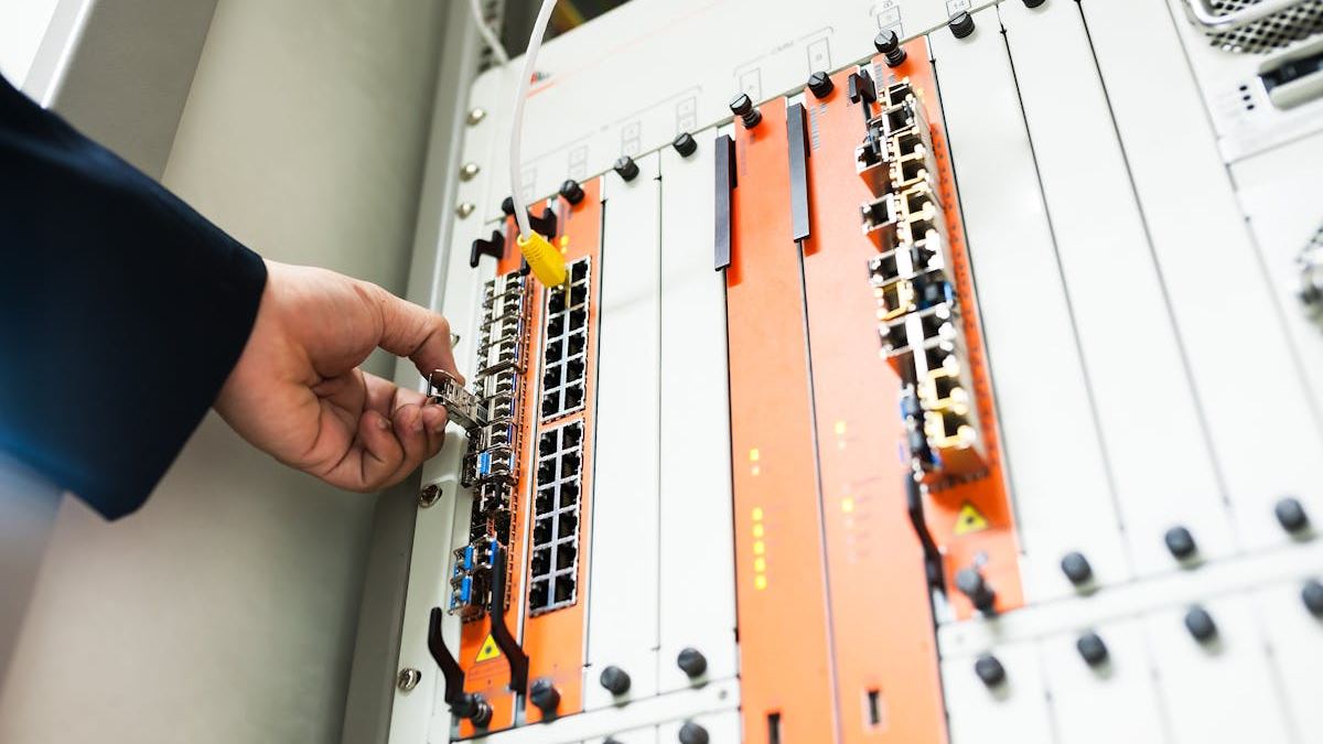 The Impact of High Speed Internet Service Providers on Modern American Life: Benefits, Challenges, and Future Outlook