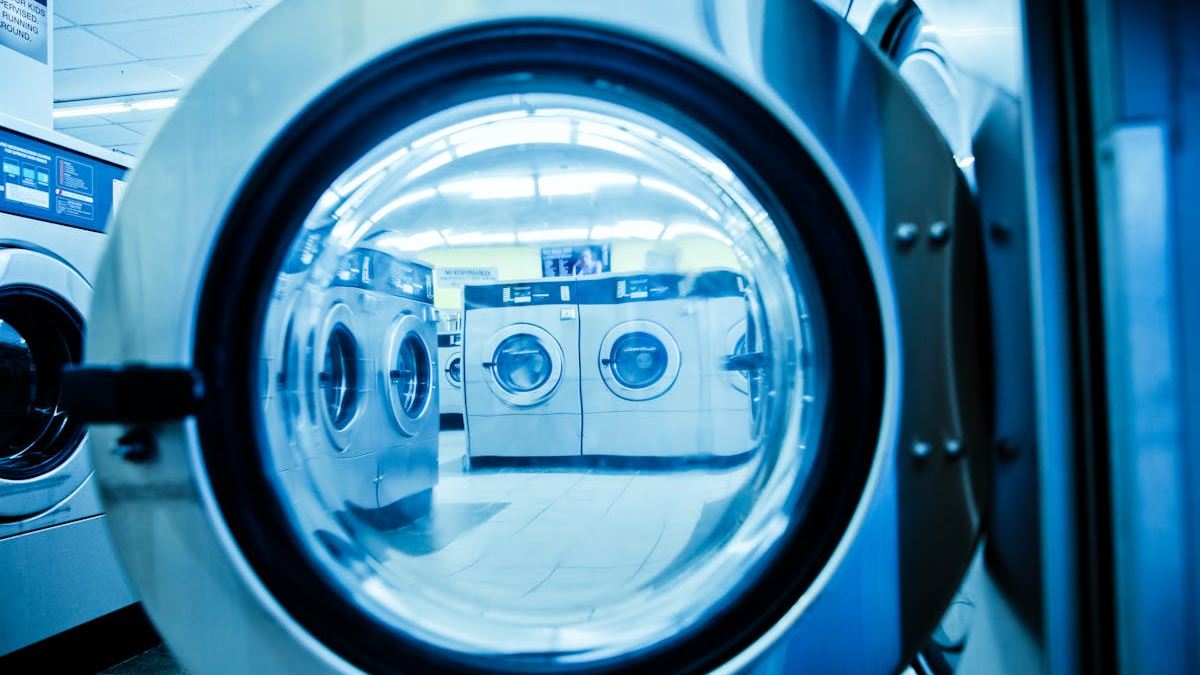 Top Tips for Finding the Best Laundromat Near Me in Your Community