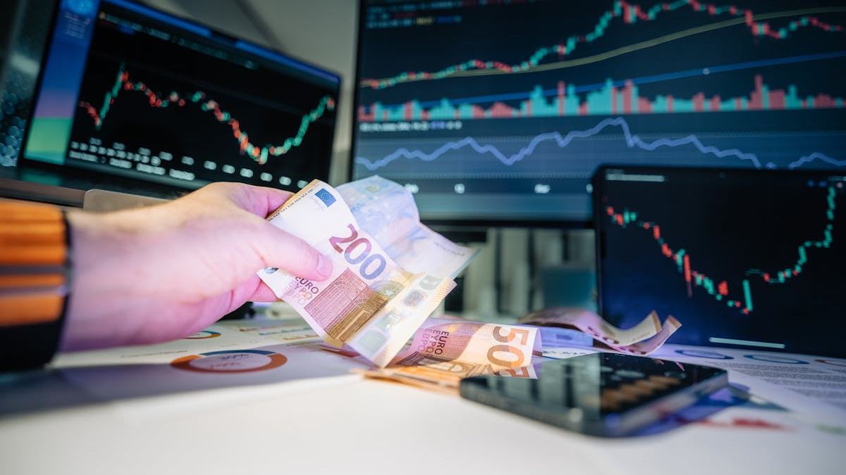 Transforming Investment Management with Web Financial Advisors: A Guide for U.S. Investors
