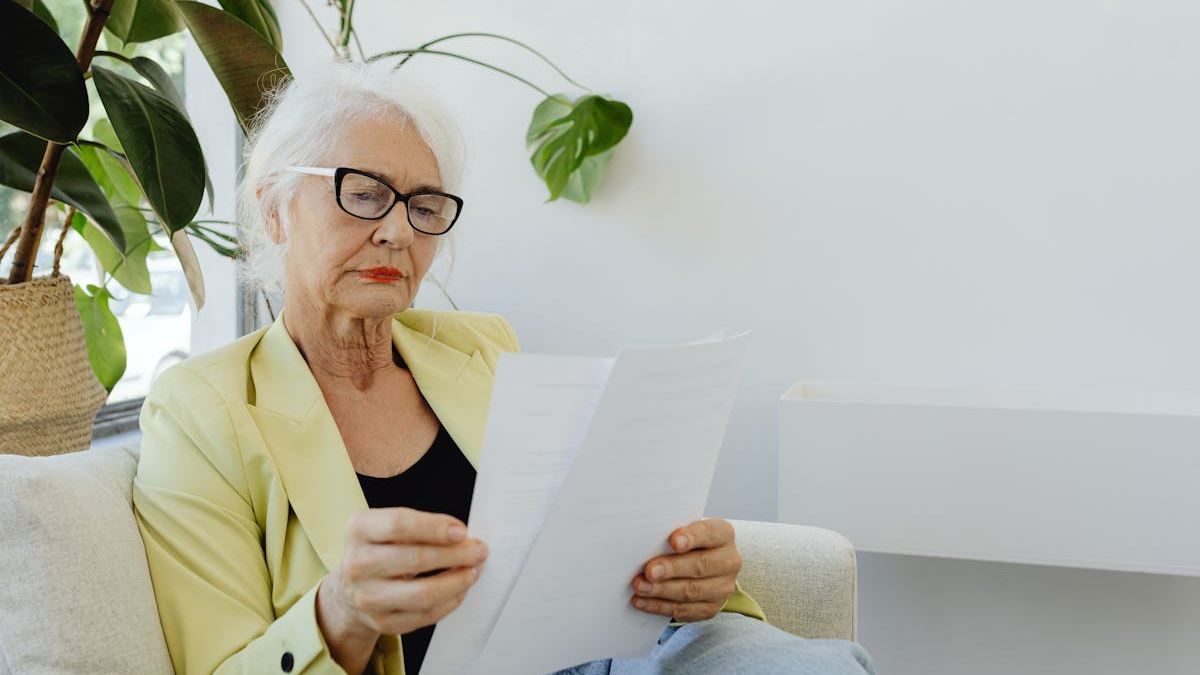 Affordable and Reliable Cell Phones Plan Seniors in the U.S.: Experts' Recommendations and Top Picks