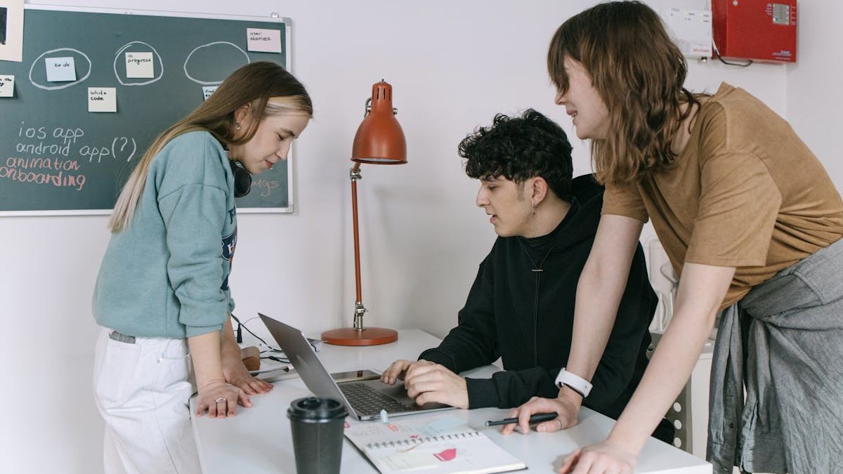 Maximizing Business Efficiency through Strategic Partnerships: How an <strong>Outsource Software Development Company</strong> Can Transform Your US-based Business