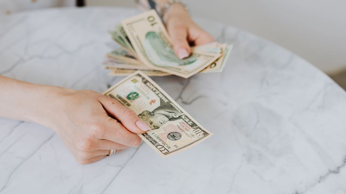 Strategic Approaches to Mutual Funds Management for Long-Term Growth