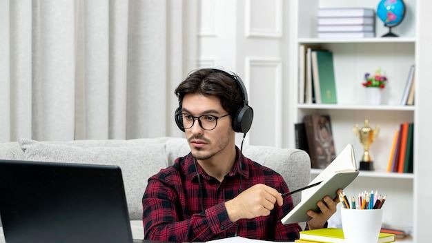 Broadening Horizons: How Distance Learning Programs Cater to Diverse Needs in the U.S. Education System