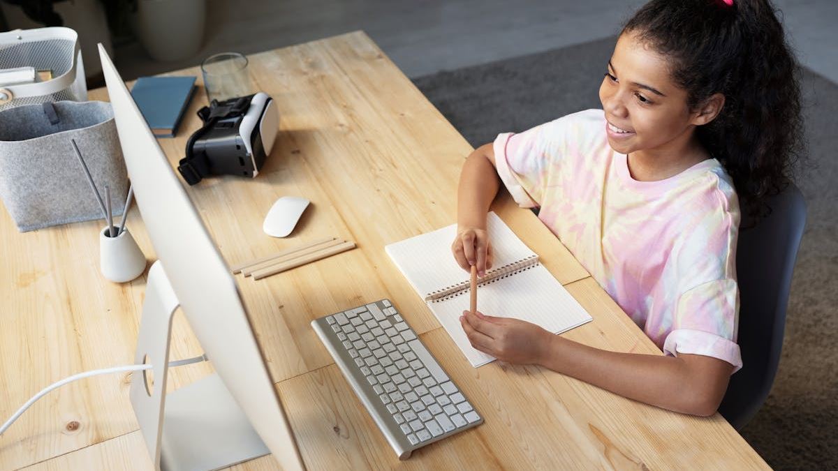 Navigating the World of Online School Programs: Insights for Parents and Students in the United States