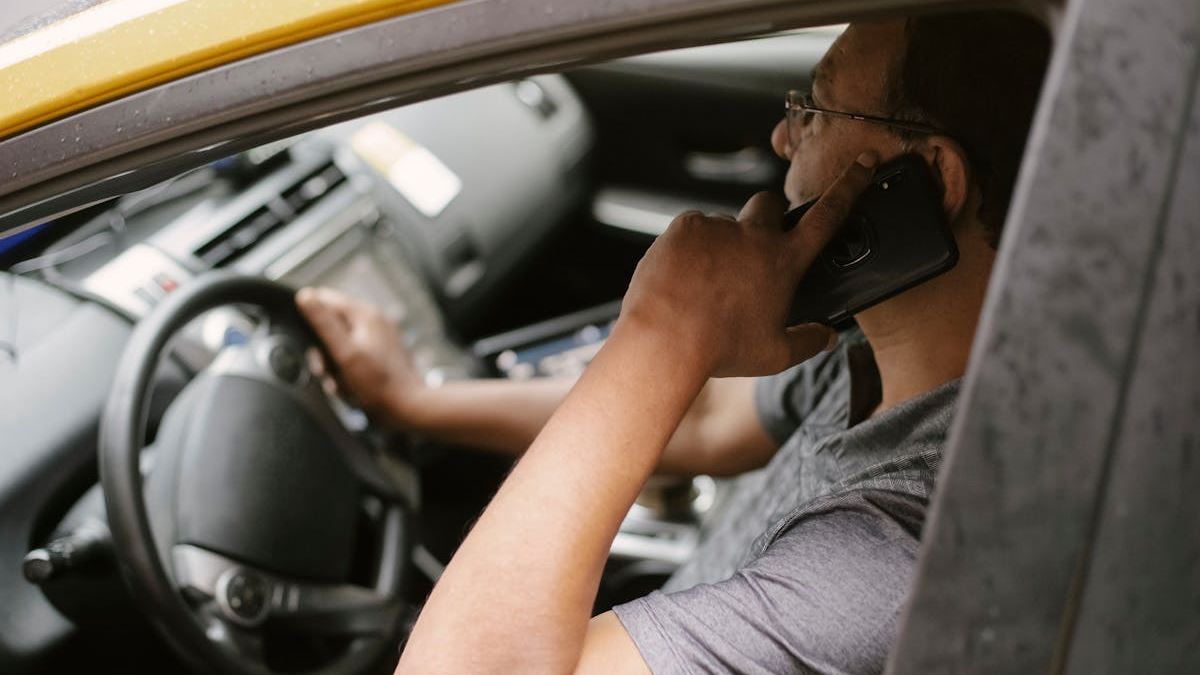 Choosing the Best VoIP Phone Services in the United States: A Strategic Guide for SMBs and Enterprises