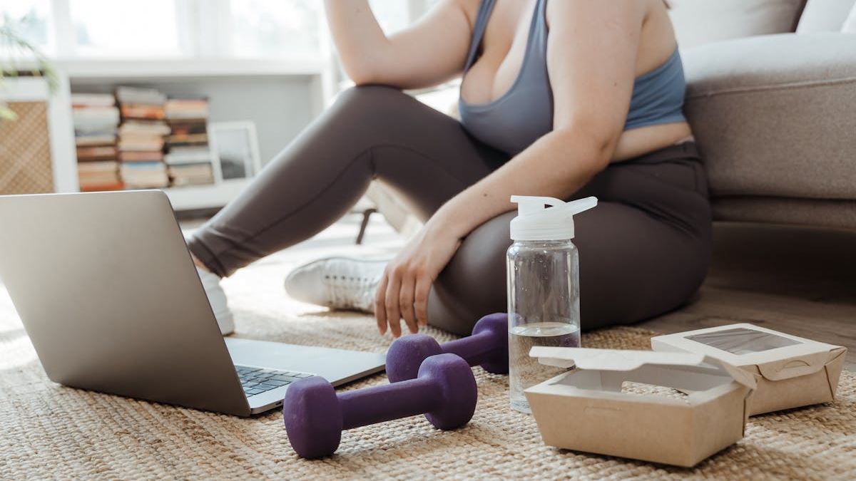 Transform Your Health and Career with an Online Nutrition Class in the United States