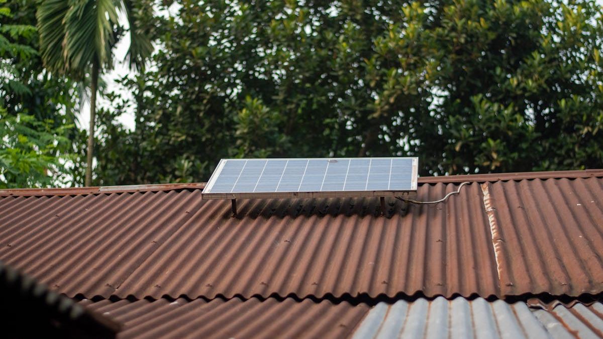 Breaking Down the True Cost of Solar Panel Installation Across Different U.S. Regions