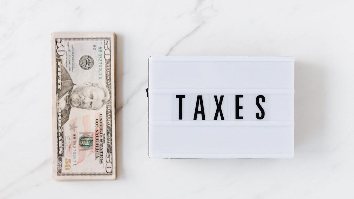 The Role of a Fee-Based Certified Financial Planner in Achieving Financial Independence