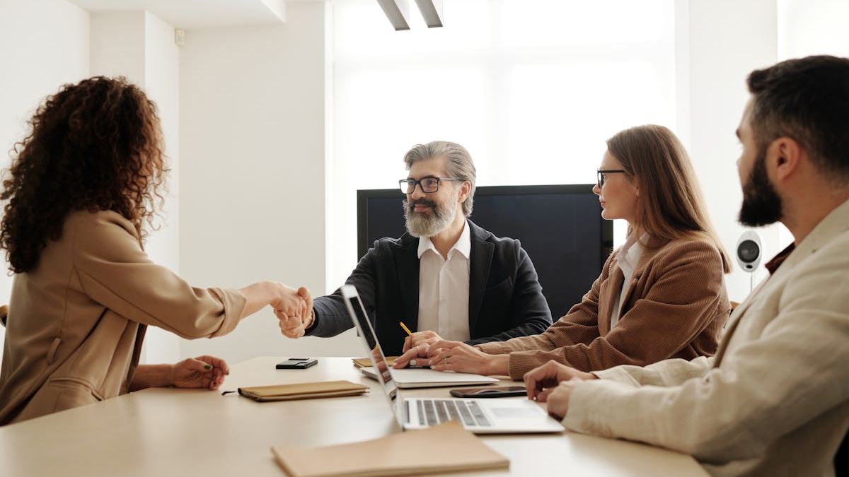 Maximizing HR Efficiency: Strategic Insights into HRIS Systems Adoption in the USA