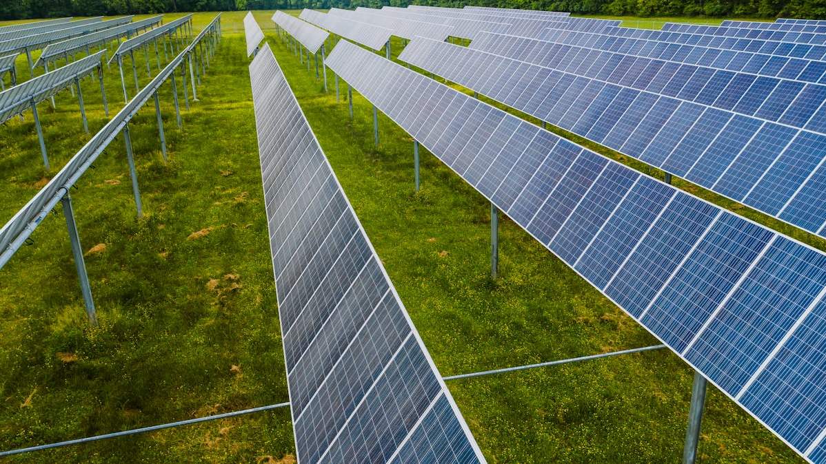 Maximizing the Benefits of Your Home Solar Power System: Economic, Environmental, and Practical Perspectives in the United States