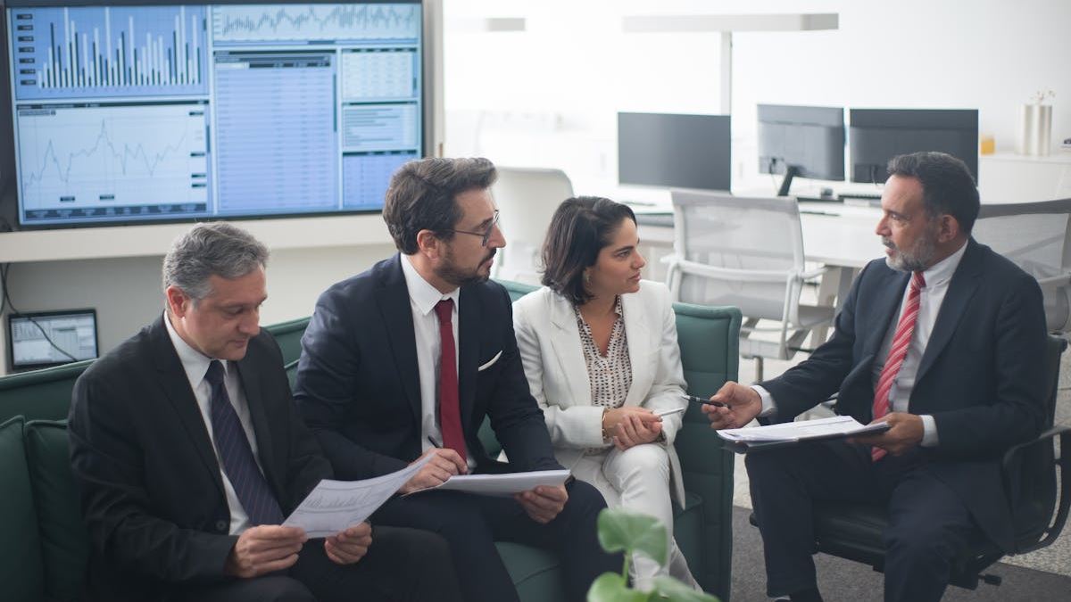 Choosing the Right Retirement Planning Advisors: Strategies for a Secure Future