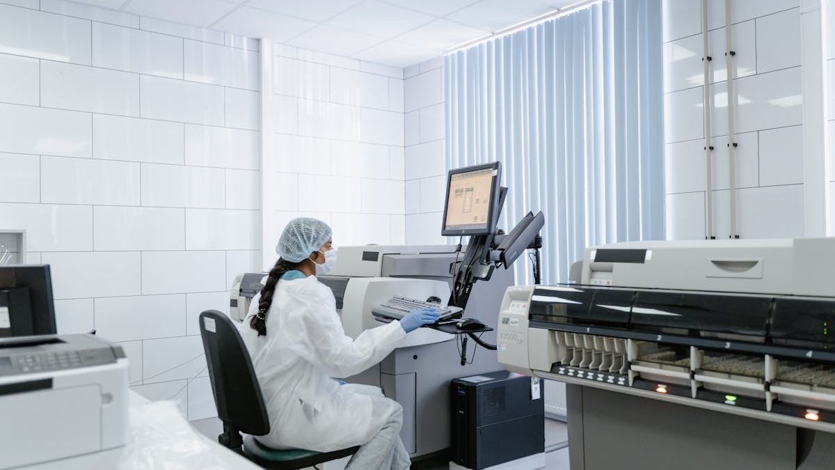 Comprehensive Strategies for Healthcare Specialists Looking Insurance in the U.S.: From Risk Management to Financial Security